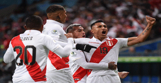 เปรู สร้างเซอร์ไพรส์ด้วยการเอาชนะชิลี แชมป์เก่าสองสมัย