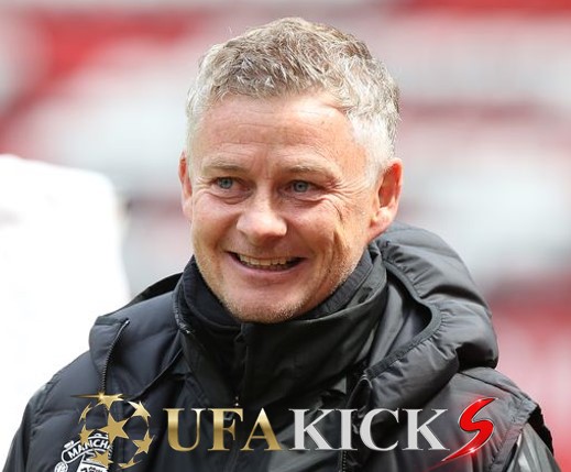 ไม่ต้องคิดมาก! โซลชาร์ ยันไม่ได้สนใจ อาเก้