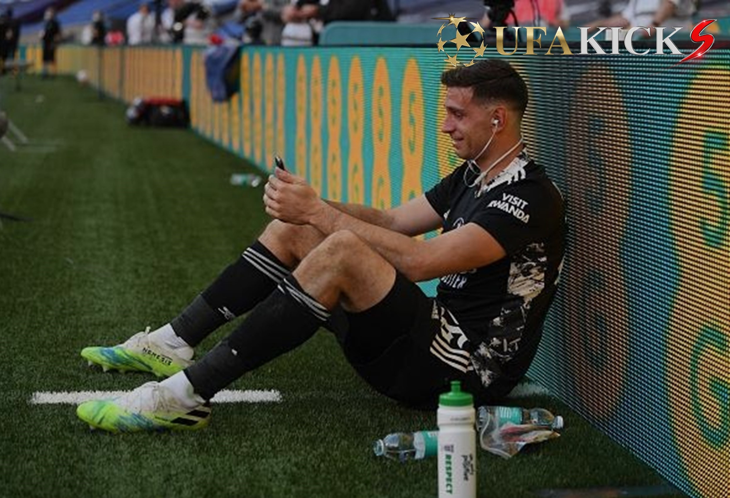 &ldquo;มาร์ติเนซ&rdquo; 10 ปีที่รอคอยในสีเสื้อของ &ldquo;ปืนใหญ่&rdquo;