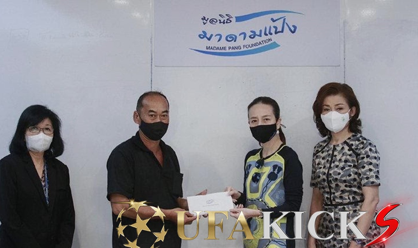 &ldquo; มูลนิธิมาดามแป้ง &rdquo; มอบเงินช่วยครอบครัว &ldquo; อาสากู้ภัย &rdquo; เหตุไฟไหม้