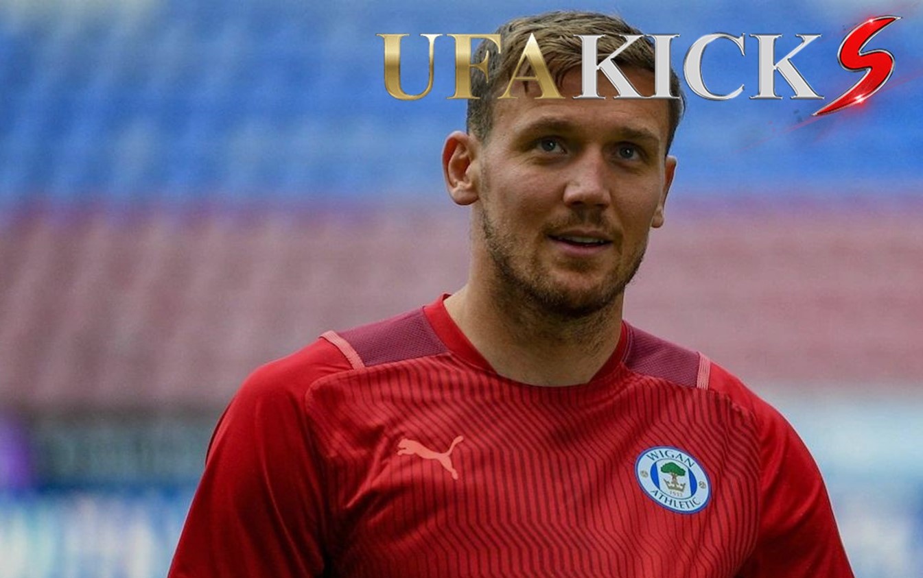 &ldquo;ชาร์ลี ไวค์&rdquo; ขอบคุณกุนซือ &ldquo;วีแกน&rdquo; ช่วยชีวิตจากหัวใจหยุดเต้นในสนามซ้อม