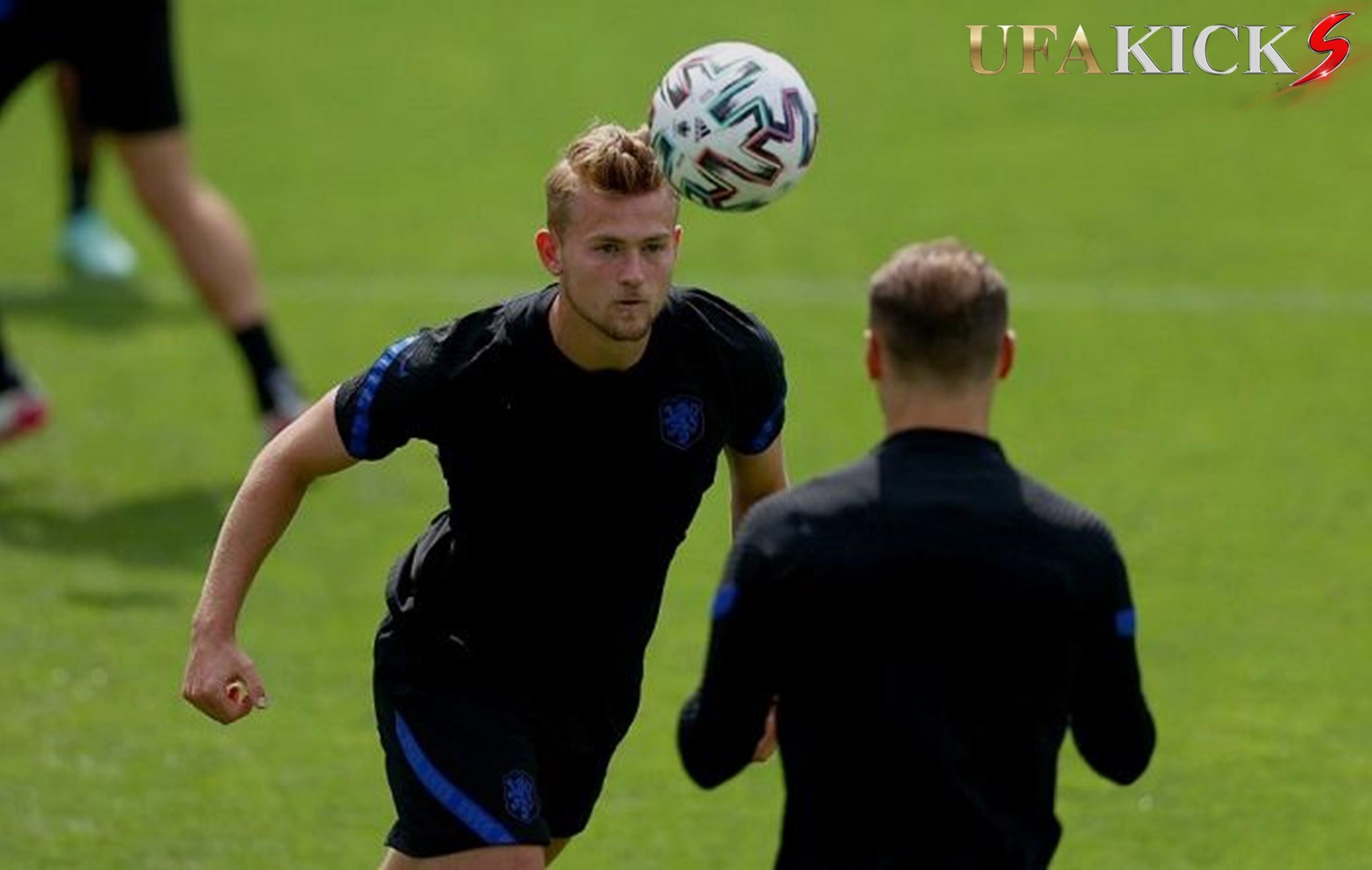 &ldquo;เดอ ลิกท์&rdquo; เคยได้คำชี้แนะจาก ปิเก้ ห้ามร่วมทัพ &ldquo;ยานแม่&rdquo;