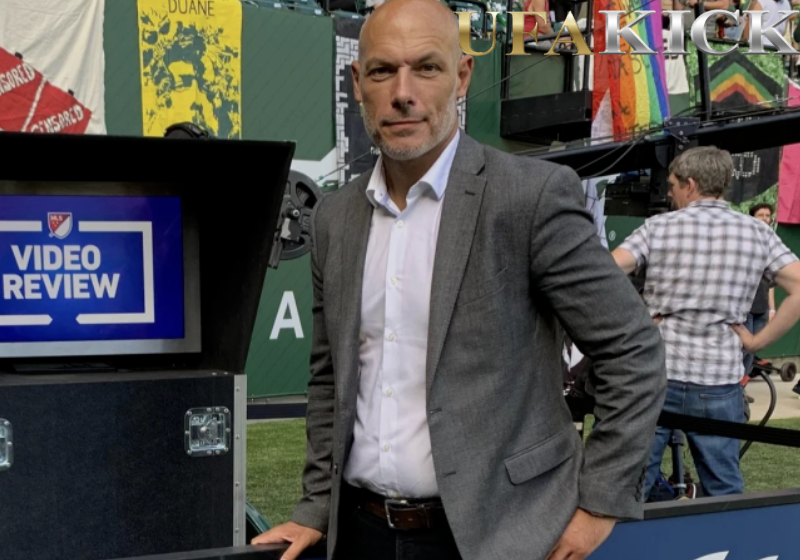 'เว็บบ์' แย้มแก้กฎให้ VAR เช็คเตะมุม,ใบเหลือง