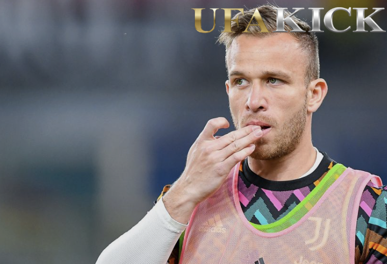 พเนจร! ยูเว่ปล่อย 'อาร์ตูร์' ยืมตัวกลับเกรมิโอ